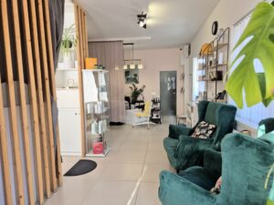 20. Rosaly beauty salon